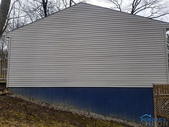 3rd image of 949 Winding Hollow Ln