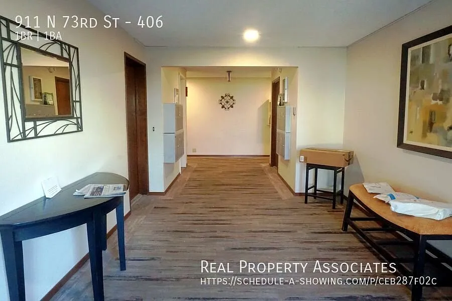 Amazing green lake location with views! — Photo 2