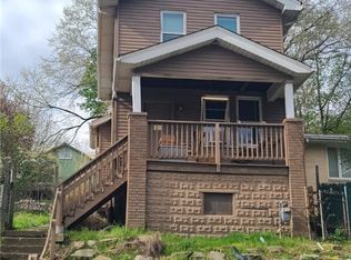 211 Hickory St, Mc Kees Rocks, PA 15136