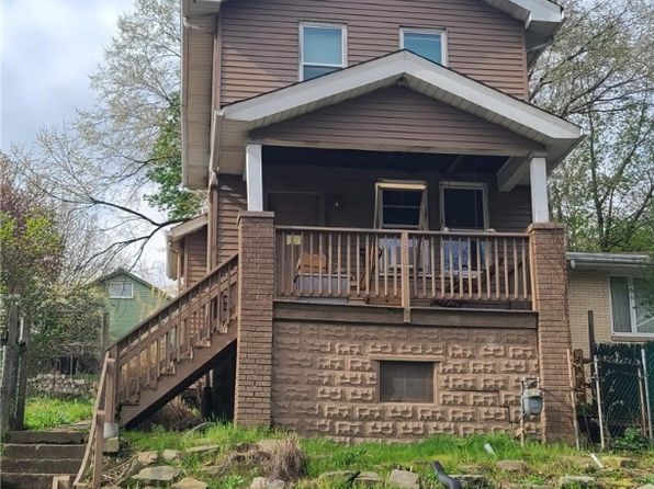 211 Hickory St, Mc Kees Rocks, PA 15136