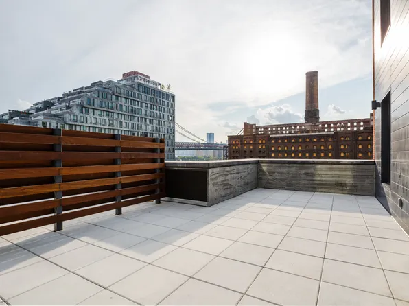 360 Wythe Avenue image 6 of 9