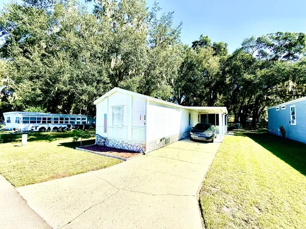 820 Parks St, Wildwood, FL 34785