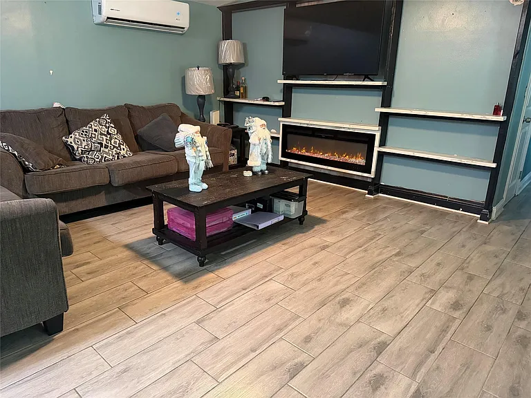 660 Maxey Rd #215 — Photo 5