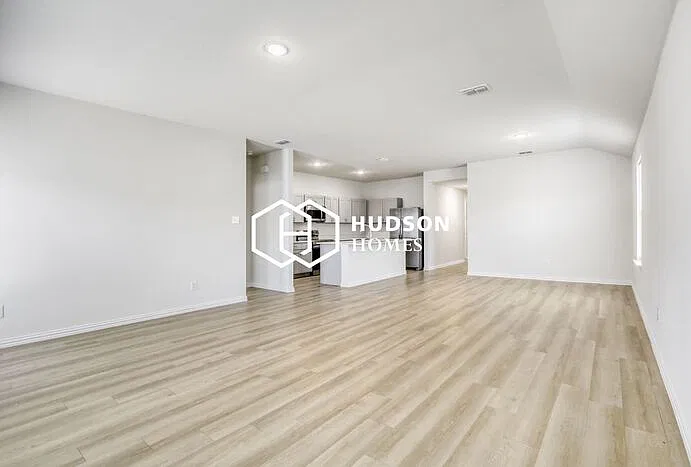 4 bed, 2.0 bath, 1788 sqft, $1,615 — Photo 4
