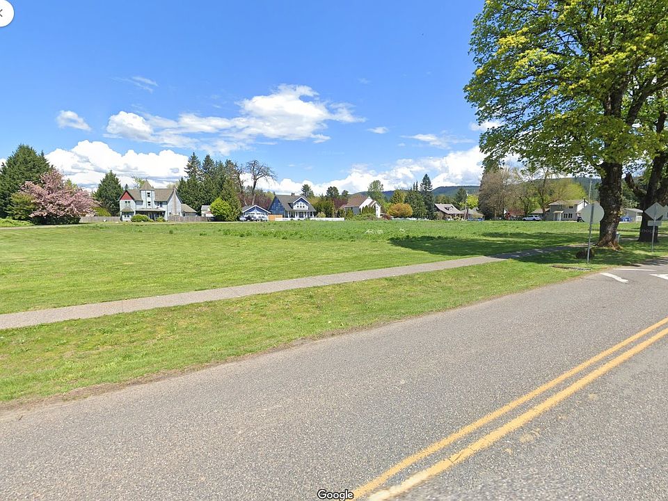 2nd image of E Yacolt Rd