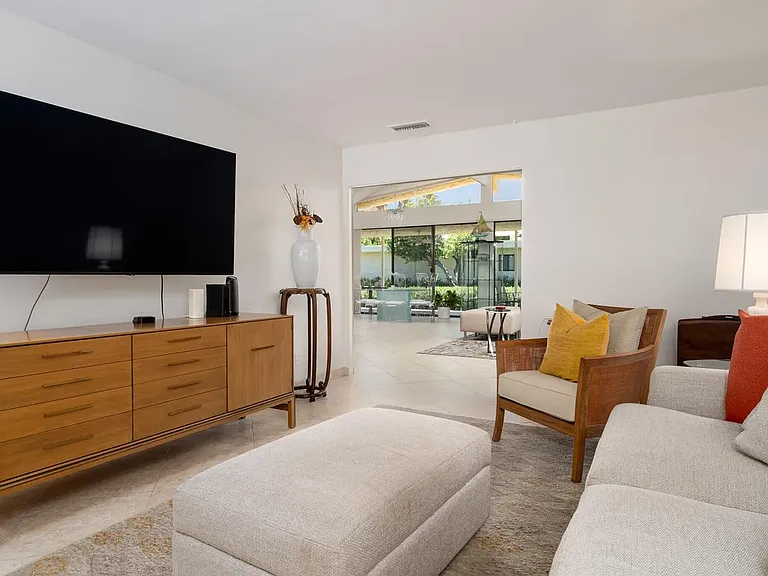 1511 E Twin Palms Dr — Photo 14