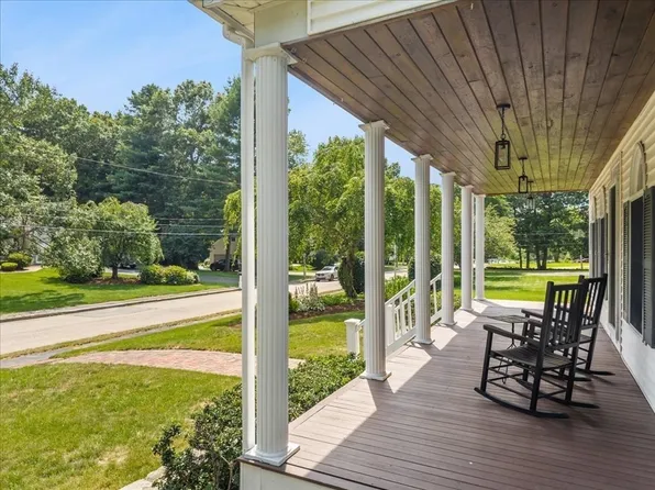 11 Mill Pond Rd, West Bridgewater, MA 02379