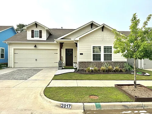 2017 Chandler Dr Photo 1 2017 Chandler Dr Photo 1