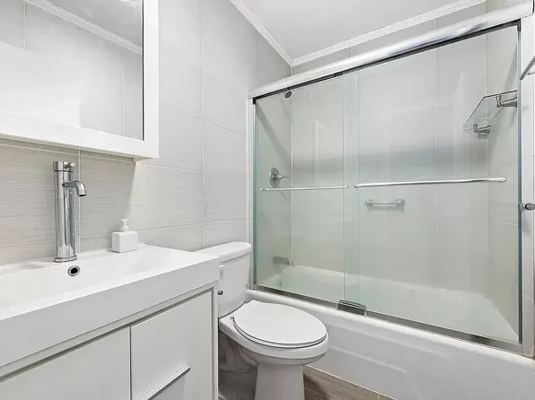 417 East 90th Street 7G image 4 of 5