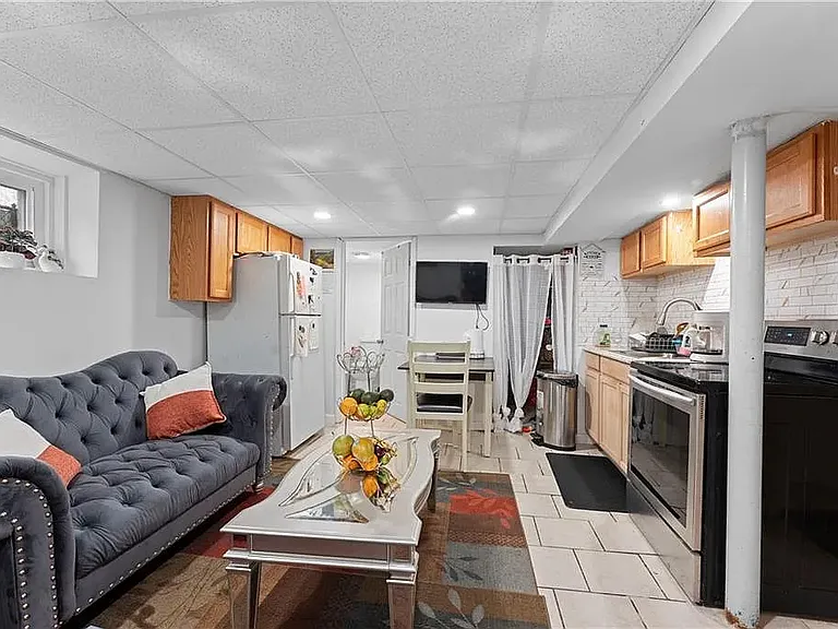 70 Dunnell Ave #B — Photo 2