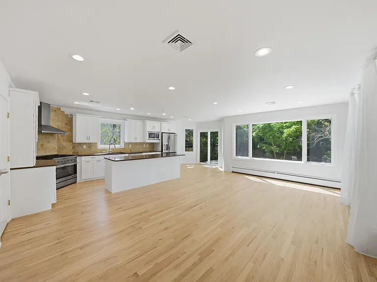 232 Riveredge Rd — Photo 13