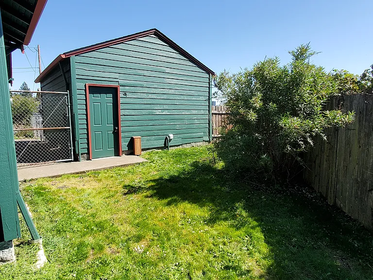 106 Knapp Ln — Photo 19