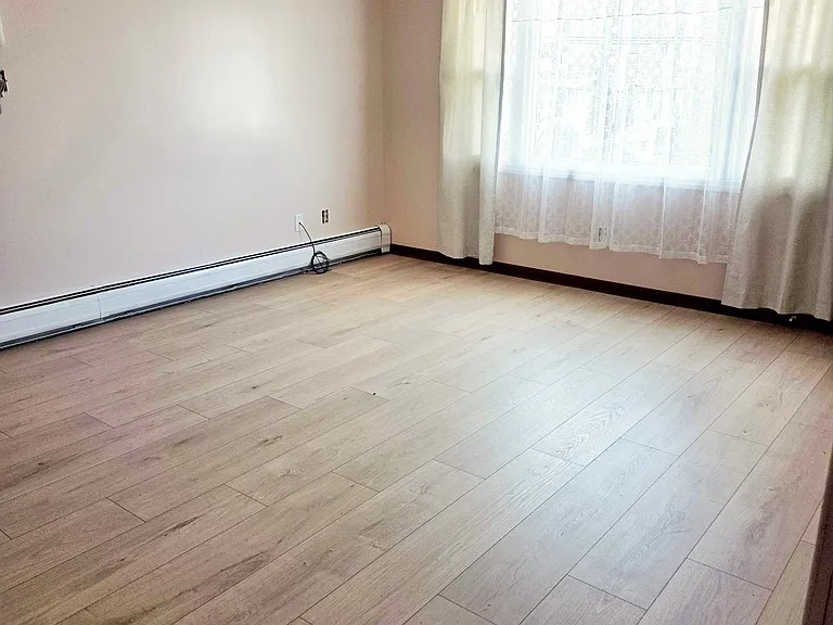 34 Pulaski St — Photo 3
