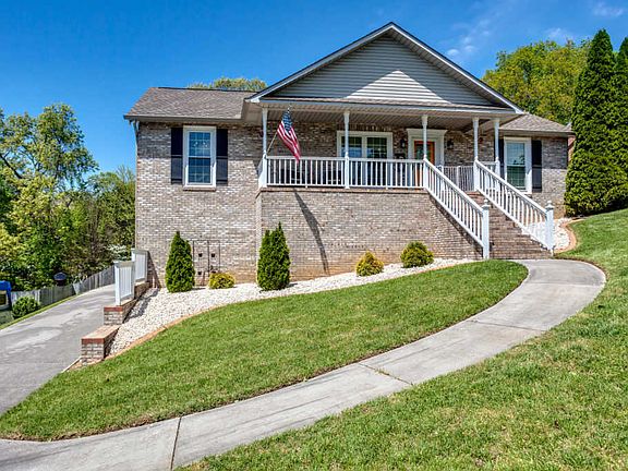 3rd image of 5021 Alpha Terrace Ln