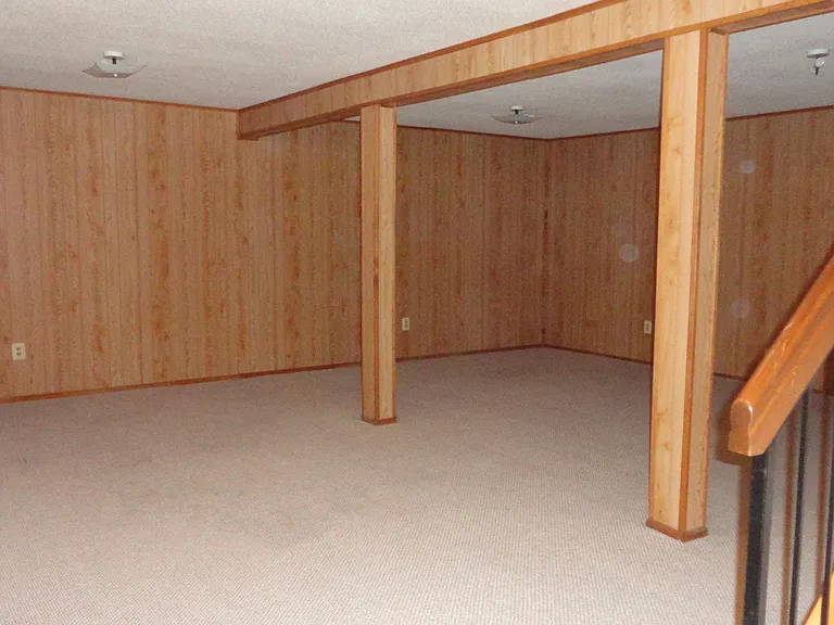 4301 Birchwood Ct — Photo 2