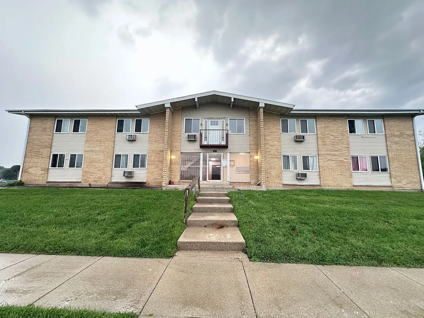 410 N. Terrace St. — Photo 2