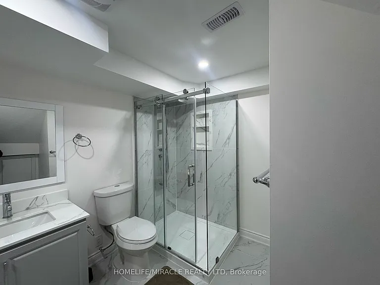 185 Featherstone Rd — Photo 12