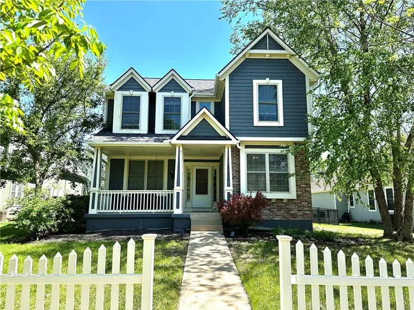 21414 Clear Creek Pkwy, Shawnee, KS 66218