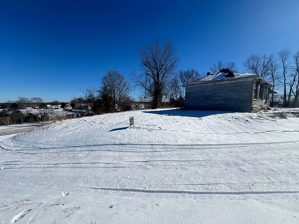 2nd image of 2060 Jacks Creek Rd