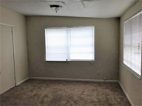4th image of 3142 Oakley Ave S