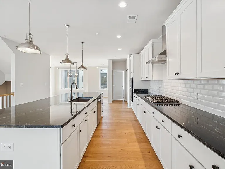 23540 Neersville Corner Ter — Photo 9
