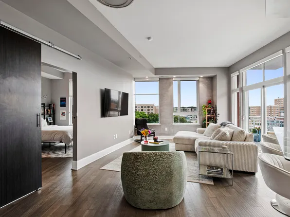 400 W North St APT 610, Raleigh, NC 27603