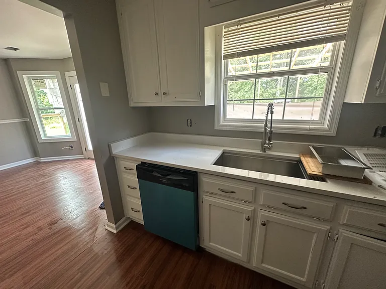 4192 New Towne Dr — Photo 2