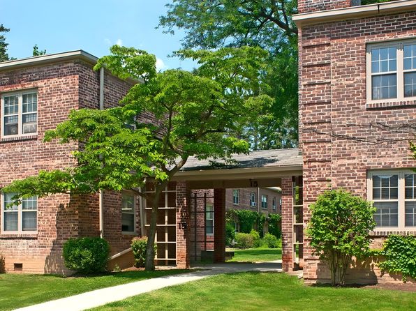 9 Circle Ln #254