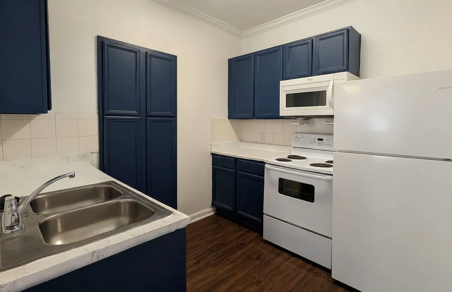 Mia Residences — Photo 1