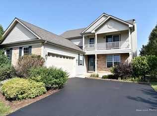 3213 Husking Peg Ln, Geneva, IL 60134