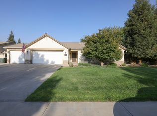 2416 S Maple St, Visalia, CA 93292