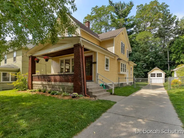 253 Diamond Ave SE, Grand Rapids, MI 49506