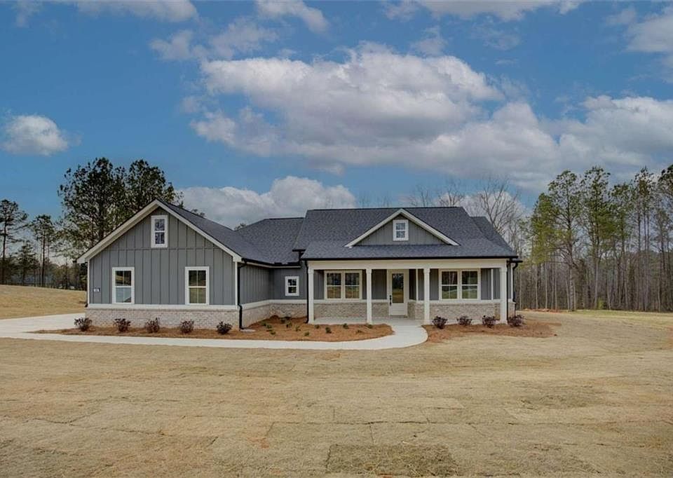 1st image of 646 Campbell Rd