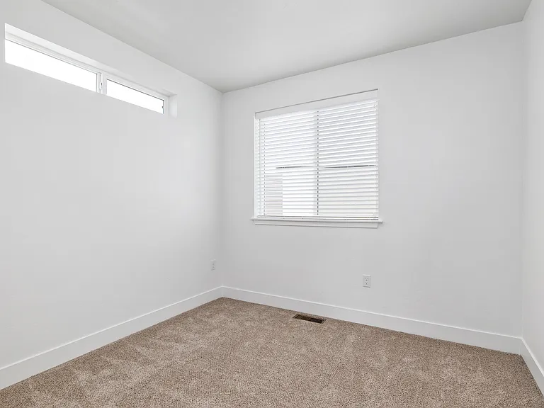 Olivia Apartments — Photo 48