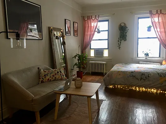 Rented by Avi Nash Associates | media 1
