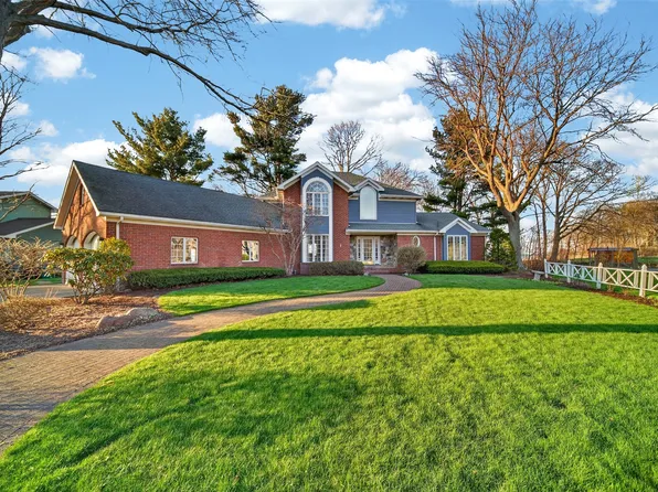 115 Fox Hollow Ln, Erie, PA 16511