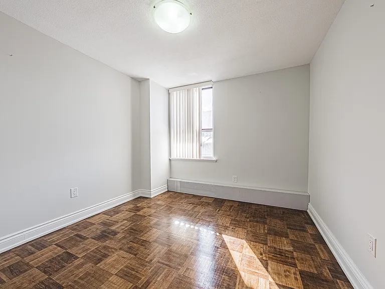 2220 Marine Dr — Photo 53