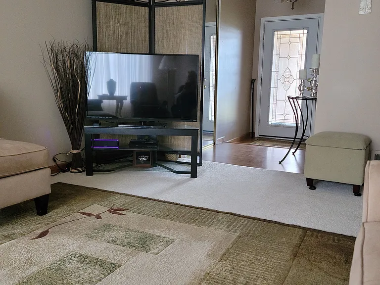 40200 Regency Dr — Photo 3