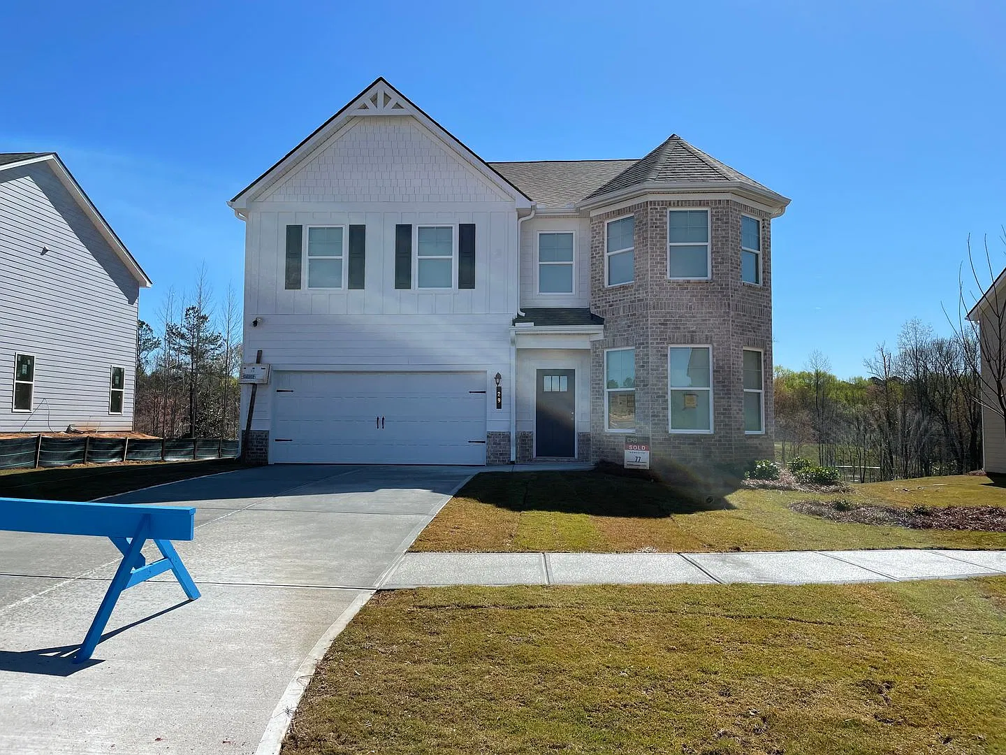 Spacious 5-Bedroom Home with Over 3,200 Sq Ft, Community Amenities & close to Downtown Newnan! Mu... — Photo 2