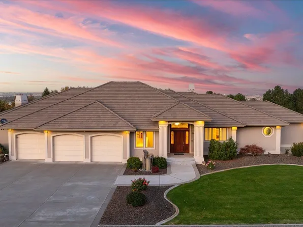 2630 Quarterhorse Way, Richland, WA 99352