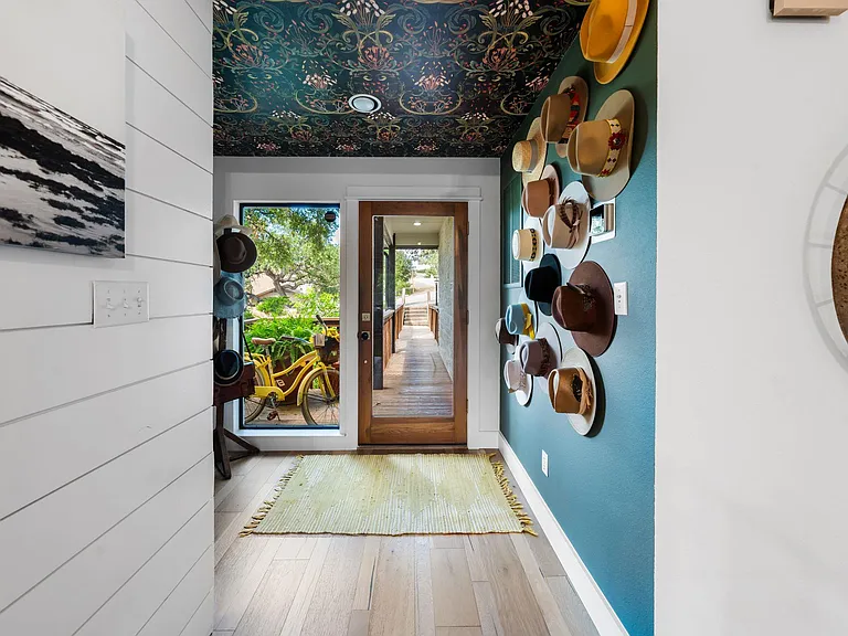202 Top O The Lake Dr — Photo 5