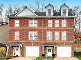 672 Creekstone Rdg, South Charleston, WV 25309