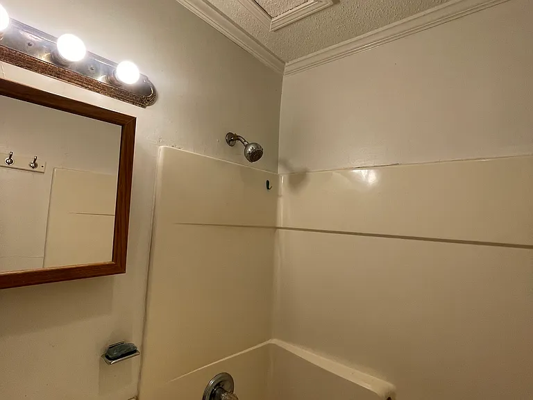 Carriage Cir — Photo 17