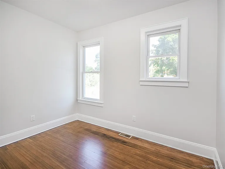 114 Sea Cliff Ave #1 — Photo 13