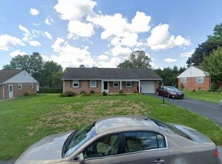34 Homestead Dr, Lancaster, PA 17602