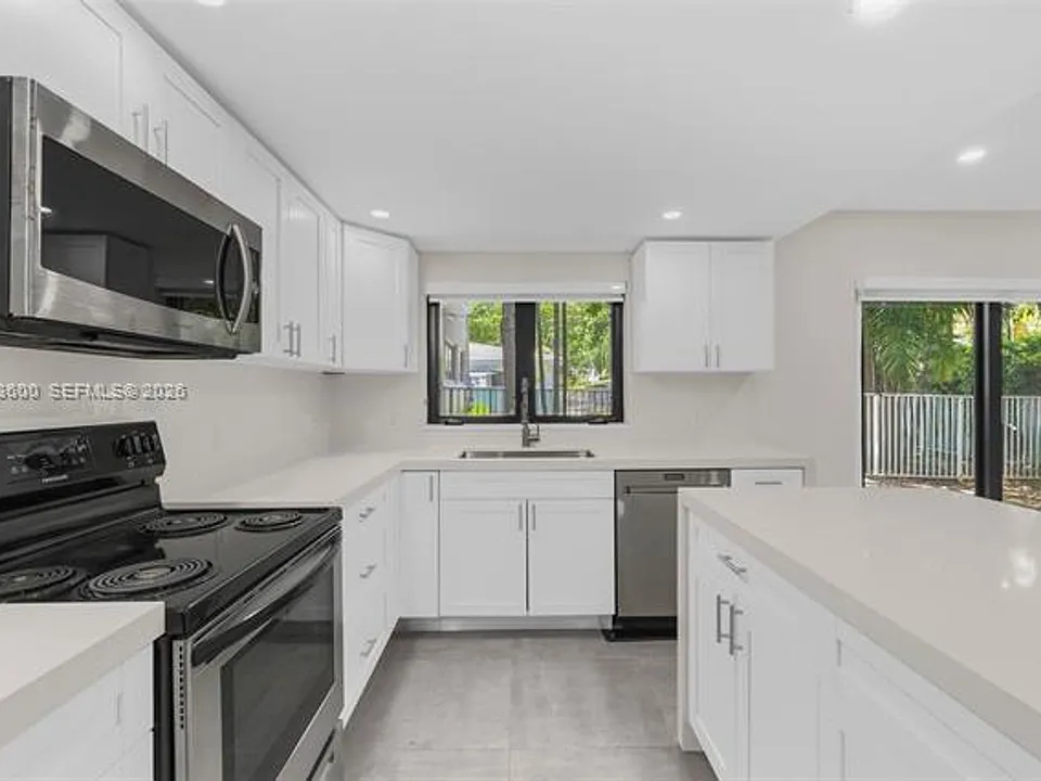 345 Sarto Ave #345