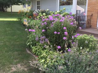 3554 Therese St, Deephaven, MN 55391