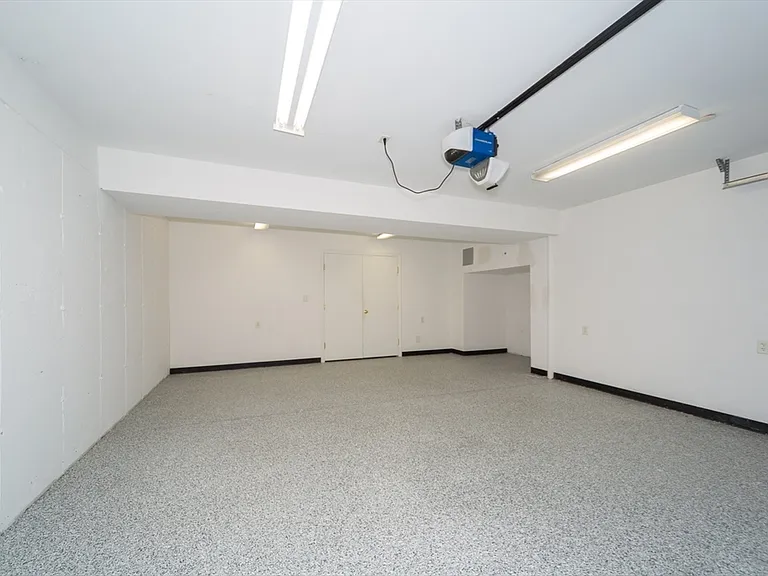 7 Dewey St #2 — Photo 17
