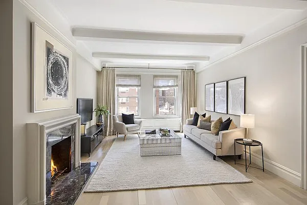 Sold by Triplemint | media 12