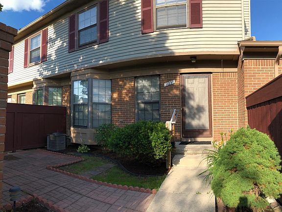 2nd image of 31230 Country Way #1
